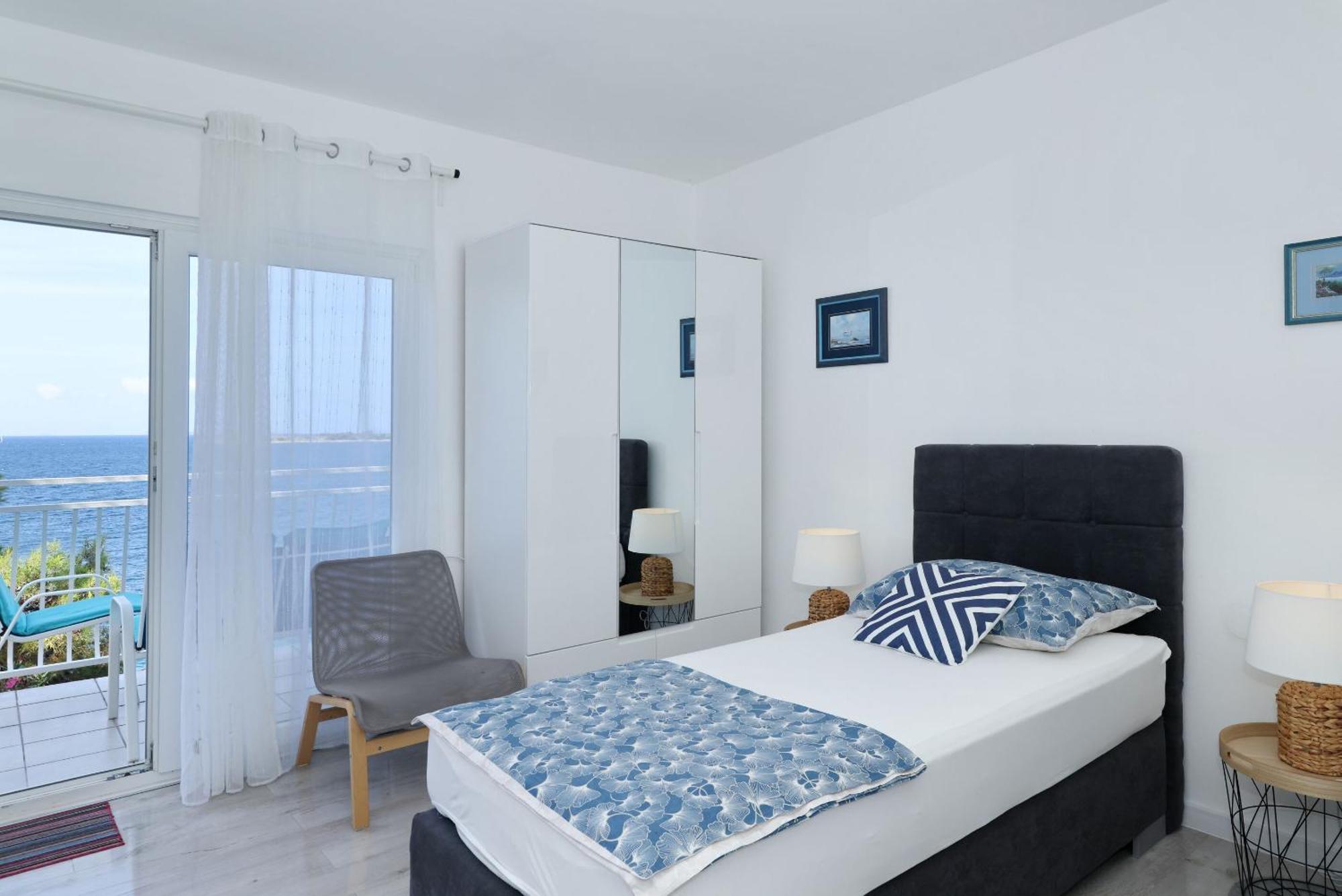 Zamalin Seaview Apartma